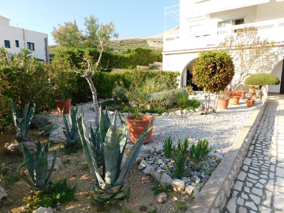 Apartmani Salus Pag Town Dış mekan fotoğraf