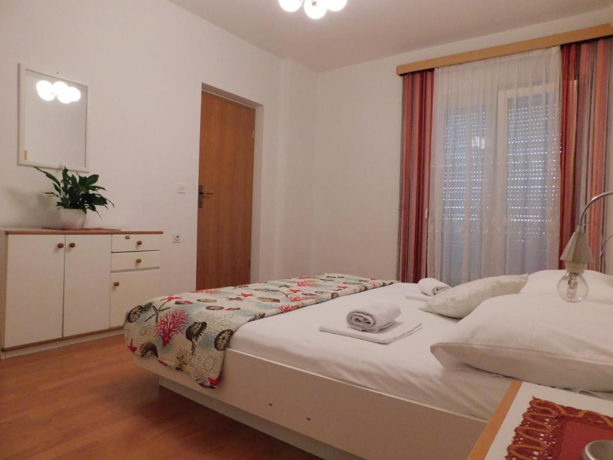 Apartmani Salus Pag Town Dış mekan fotoğraf