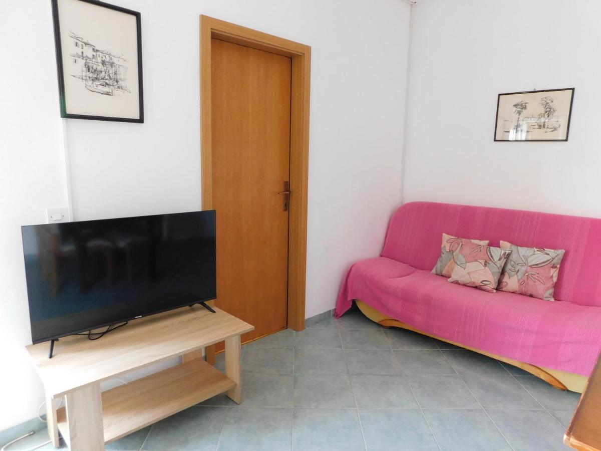 Apartmani Salus Pag Town Dış mekan fotoğraf