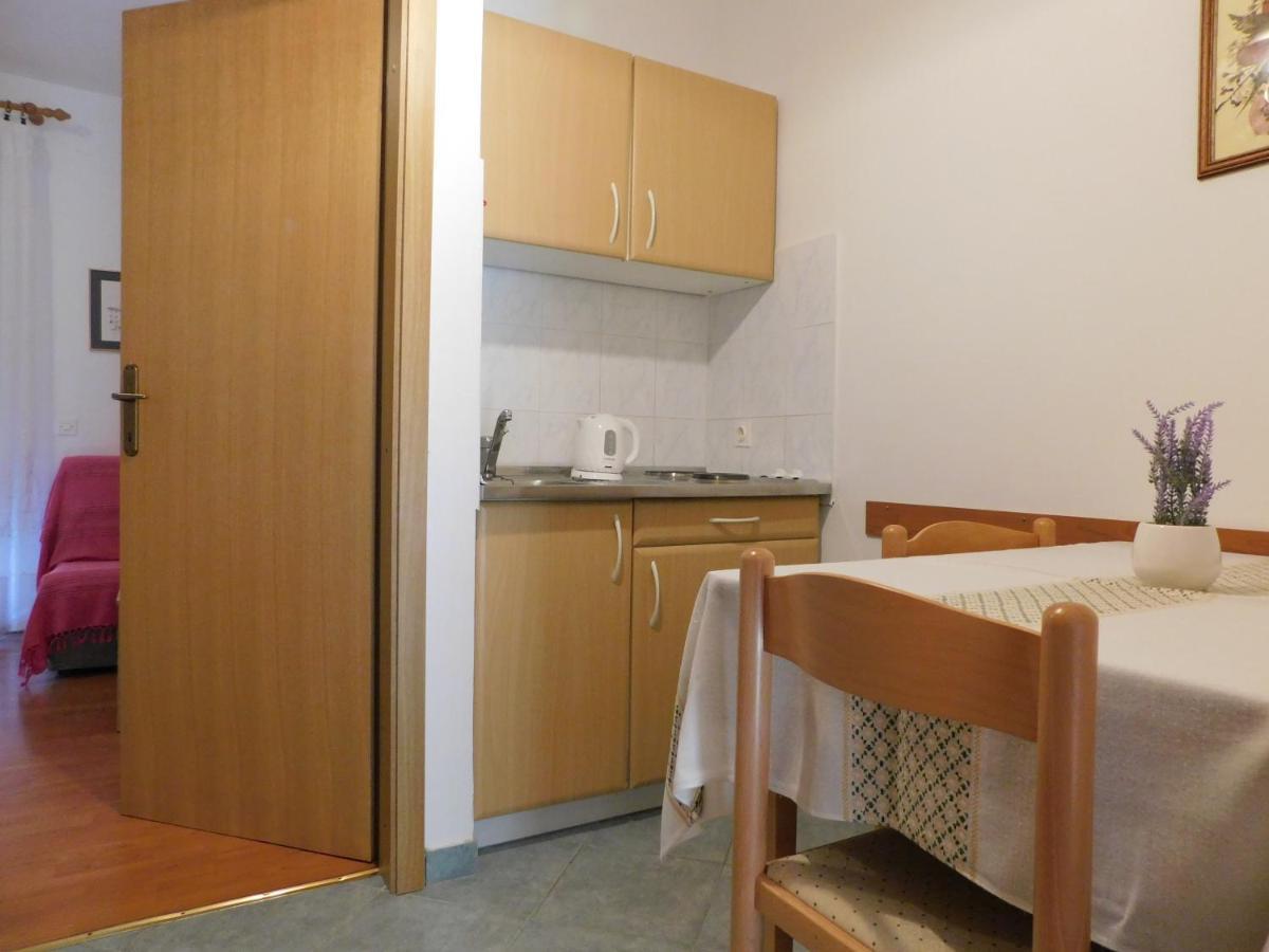Apartmani Salus Pag Town Dış mekan fotoğraf