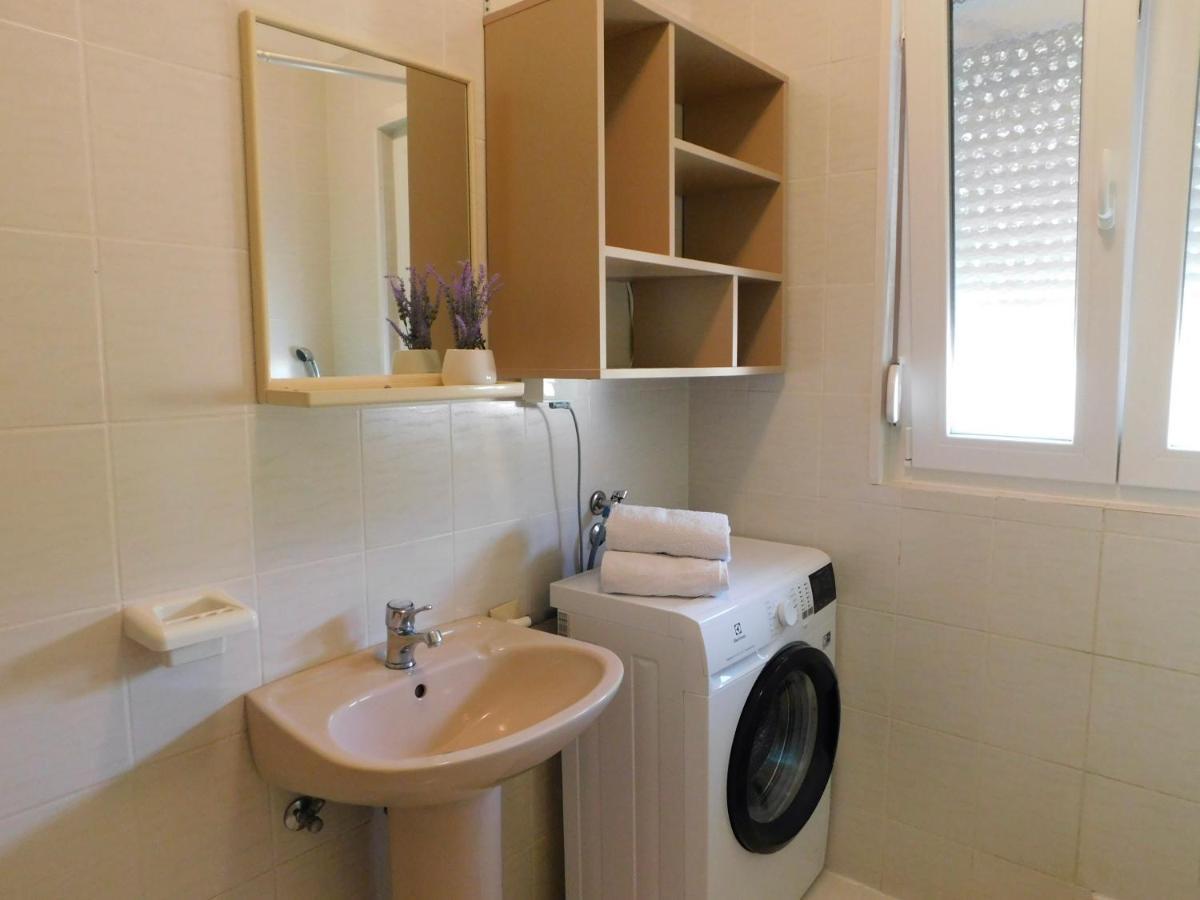 Apartmani Salus Pag Town Dış mekan fotoğraf