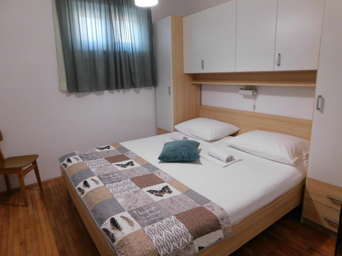 Apartmani Salus Pag Town Dış mekan fotoğraf