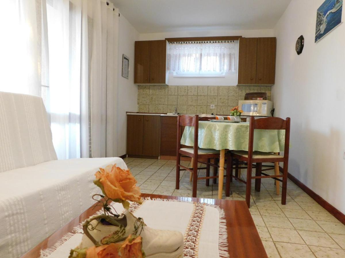 Apartmani Salus Pag Town Dış mekan fotoğraf