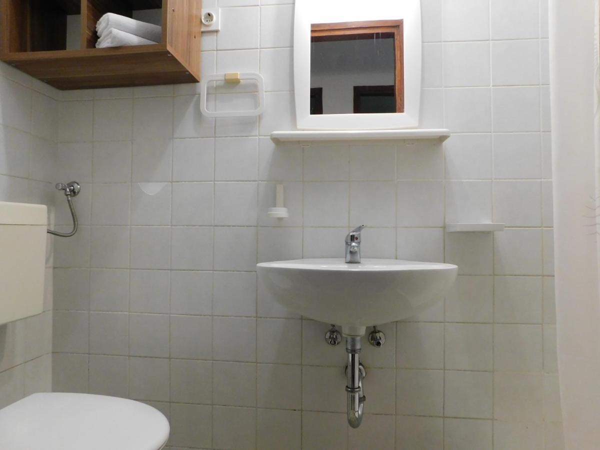 Apartmani Salus Pag Town Dış mekan fotoğraf