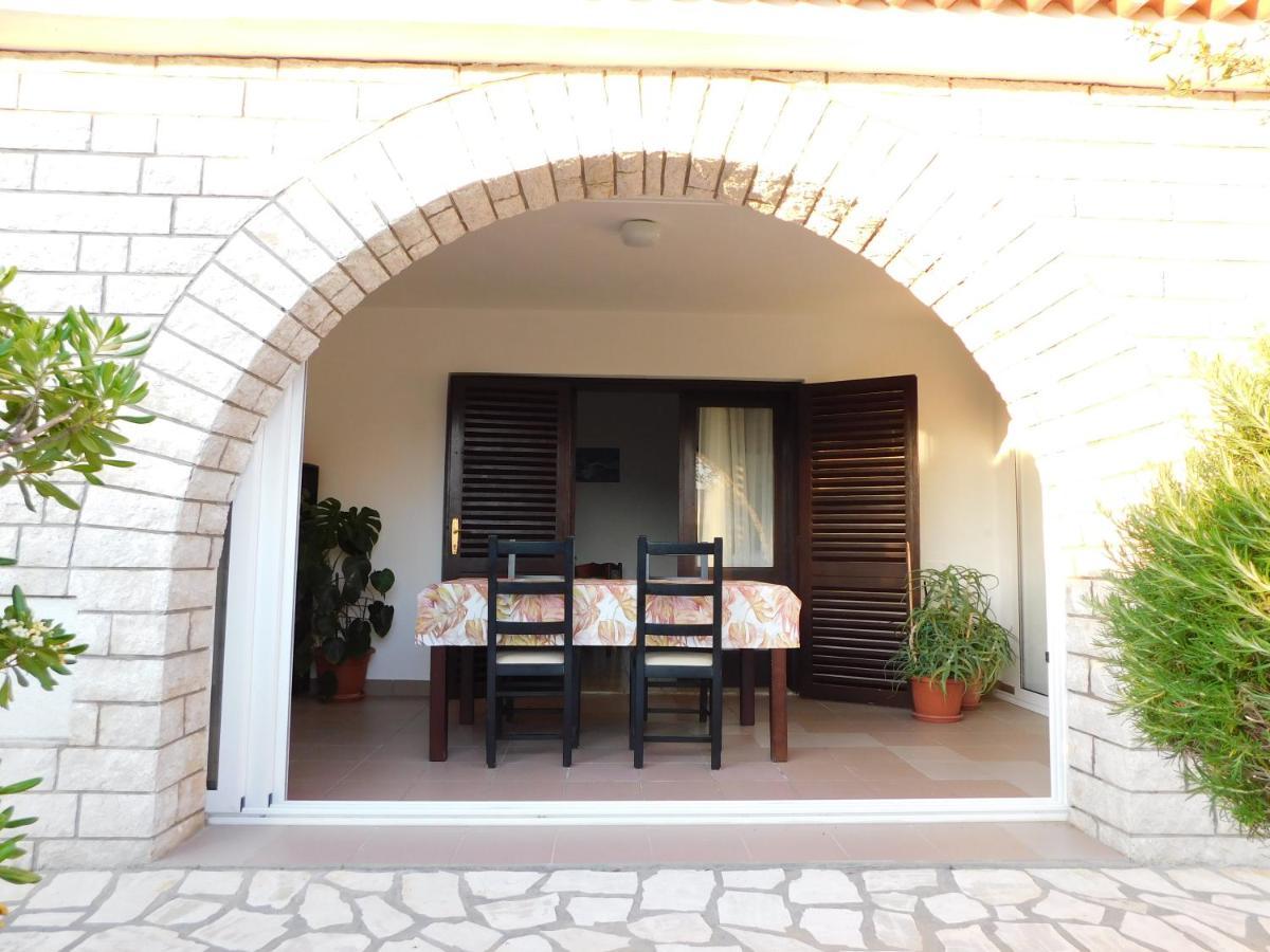 Apartmani Salus Pag Town Dış mekan fotoğraf